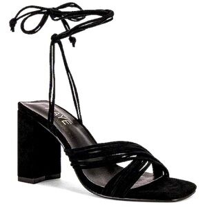 Raye Gian heel in black size 6 shoes